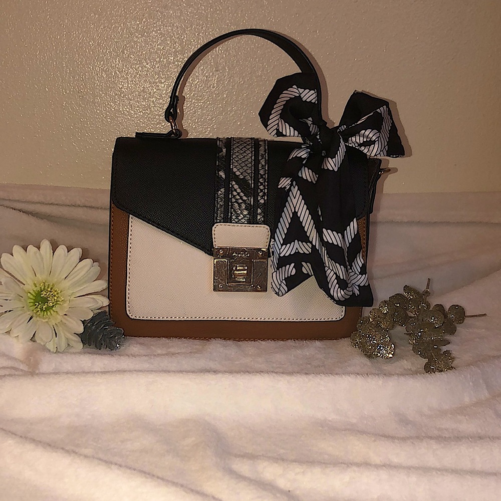 ALDO Top Handle Bag🤎🤍🖤